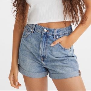 H&M mom fit denim shorts